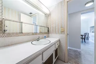 1100 N Shore Dr NE, Saint Petersburg, FL 33701 - Photo 33