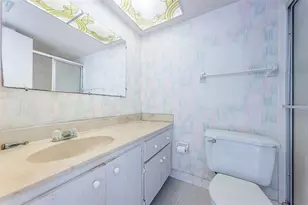 4895 Bay St NE, Saint Petersburg, FL 33703 - Photo 17