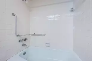 4895 Bay St NE, Saint Petersburg, FL 33703 - Photo 15