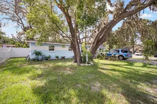 8101 N Dakota Ave, Tampa, FL 33604 - Photo 1