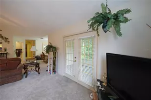 7624 Lake Forest Cir, Port Richey, FL 34668 - Photo 9