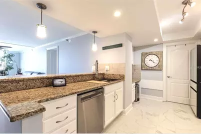 6372 Palma Del Mar Boulevard S #705, Saint Petersburg, FL 33715 - Photo 5