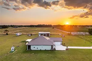 3713 Old Mulberry Rd, Plant City, FL 33567 - Photo 3