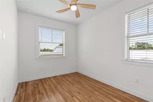 1631 31st Ave N, Saint Petersburg, FL 33713 - Photo 19