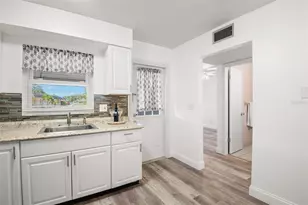 883 Sky Loch Dr S, Dunedin, FL 34698 - Photo 11