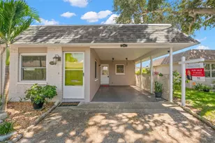 883 Sky Loch Dr S, Dunedin, FL 34698 - Photo 5