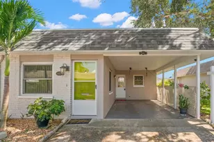 883 Sky Loch Dr S, Dunedin, FL 34698 - Photo 3