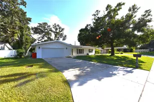 1717 Faulds Rd S, Clearwater, FL 33756 - Photo 5