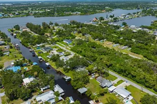 9935 River Dr, Gibsonton, FL 33534 - Photo 27