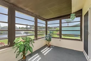 2738 Sherbrooke Ln, Palm Harbor, FL 34684 - Photo 21