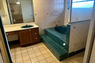 3920 Venetian Way, Tampa, FL 33634 - Photo 15