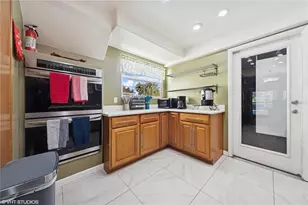 4907 Country Aire Ln, Tampa, FL 33624 - Photo 3