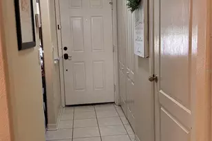 1042 Sleepy Oak Dr, Wesley Chapel, FL 33543 - Photo 3