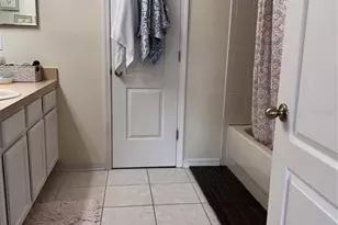 1042 N Sleepy Oak Dr, Wesley Chapel, FL 33543 - Photo 9