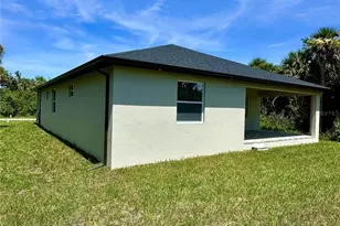 107 Bebb Ct, Rotonda West, FL 33947 - Photo 7