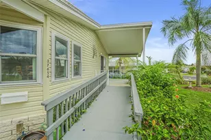 37654 Neukom Ave, Zephyrhills, FL 33541 - Photo 31