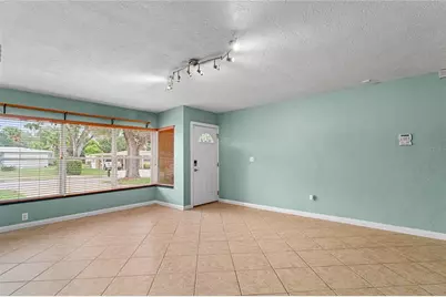 10908 W Elbow Drive, Tampa, FL 33612 - Photo 7