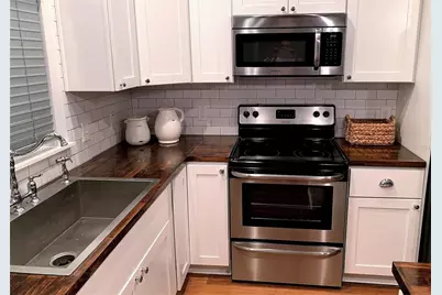 121 W Giddens Avenue, Tampa, FL 33603 - Photo 11