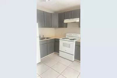 6345 Newtown Circle #45B2, Tampa, FL 33615 - Photo 7