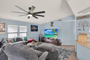 4865 Goldenview Ln, Lakeland, FL 33811 - Photo 7