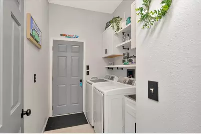 2239 Roanoke Springs Drive, Ruskin, FL 33570 - Photo 17