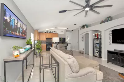 2239 Roanoke Springs Drive, Ruskin, FL 33570 - Photo 7