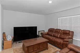 37357 Sharks Eye Ln, Zephyrhills, FL 33541 - Photo 11