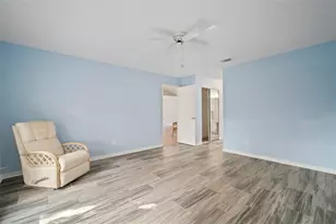 1609 Laughton Pl, Sun City Center, FL 33573 - Photo 11