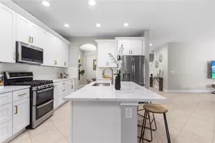 7938 Hampton Lake Dr, Tampa, FL 33647 - Photo 7