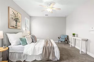 7938 Hampton Lake Dr, Tampa, FL 33647 - Photo 9