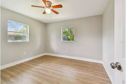 951 Lantana Avenue, Clearwater Beach, FL 33767 - Photo 11