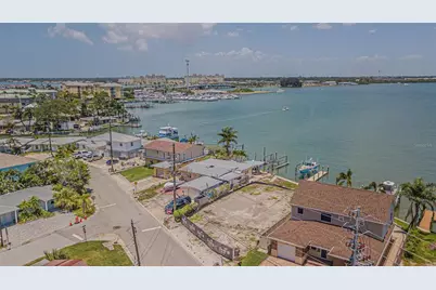 14607 N Bayshore Drive, Madeira Beach, FL 33708 - Photo 25