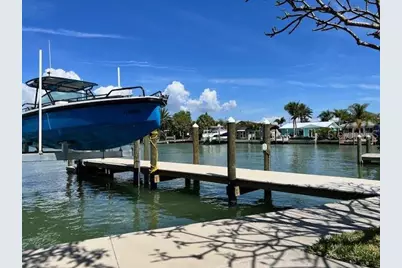 14607 N Bayshore Drive, Madeira Beach, FL 33708 - Photo 11