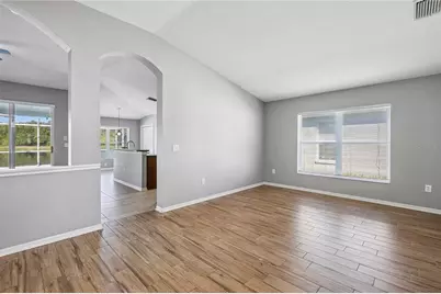 31052 Wrencrest Drive, Wesley Chapel, FL 33543 - Photo 15