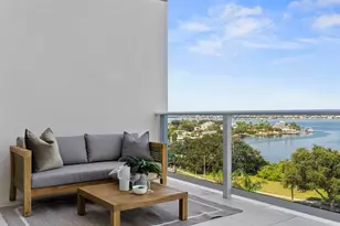 1020 Sunset Point Rd, Clearwater, FL 33755 - Photo 17