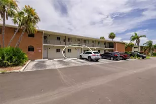 4580 Overlook Dr NE, Saint Petersburg, FL 33703 - Photo 17