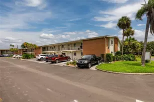 4580 Overlook Dr NE, Saint Petersburg, FL 33703 - Photo 21