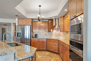 1090 Pinellas Bayway S, Saint Petersburg, FL 33715 - Photo 9