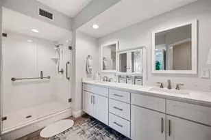 960 Starkey Rd, Largo, FL 33771 - Photo 27