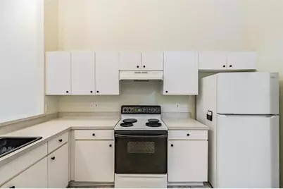 8406 Terrace Meadows Court, Temple Terrace, FL 33637 - Photo 13