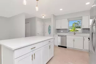 4717 W Coachman Ave, Tampa, FL 33611 - Photo 11