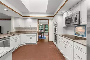 17131 Dalberg Dr, Spring Hill, FL 34610 - Photo 5