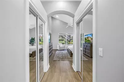 9980 Sago Point Drive, Seminole, FL 33777 - Photo 15