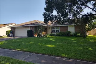 7841 Lightfoot Dr, New Port Richey, FL 34653 - Photo 1