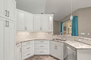 14717 Linden Dr, Spring Hill, FL 34609 - Photo 7