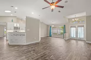 14717 Linden Dr, Spring Hill, FL 34609 - Photo 5