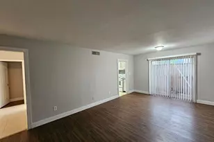 7611 Paula Dr, Tampa, FL 33615 - Photo 5