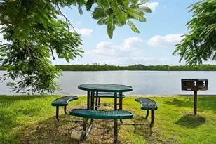 611 Destiny Dr, Ruskin, FL 33570 - Photo 41