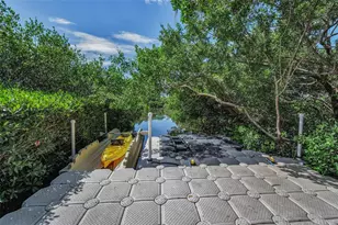 2103 N Pointe Alexis Dr, Tarpon Springs, FL 34689 - Photo 43