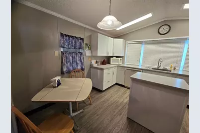 6311 Balmy Lane, Zephyrhills, FL 33542 - Photo 9